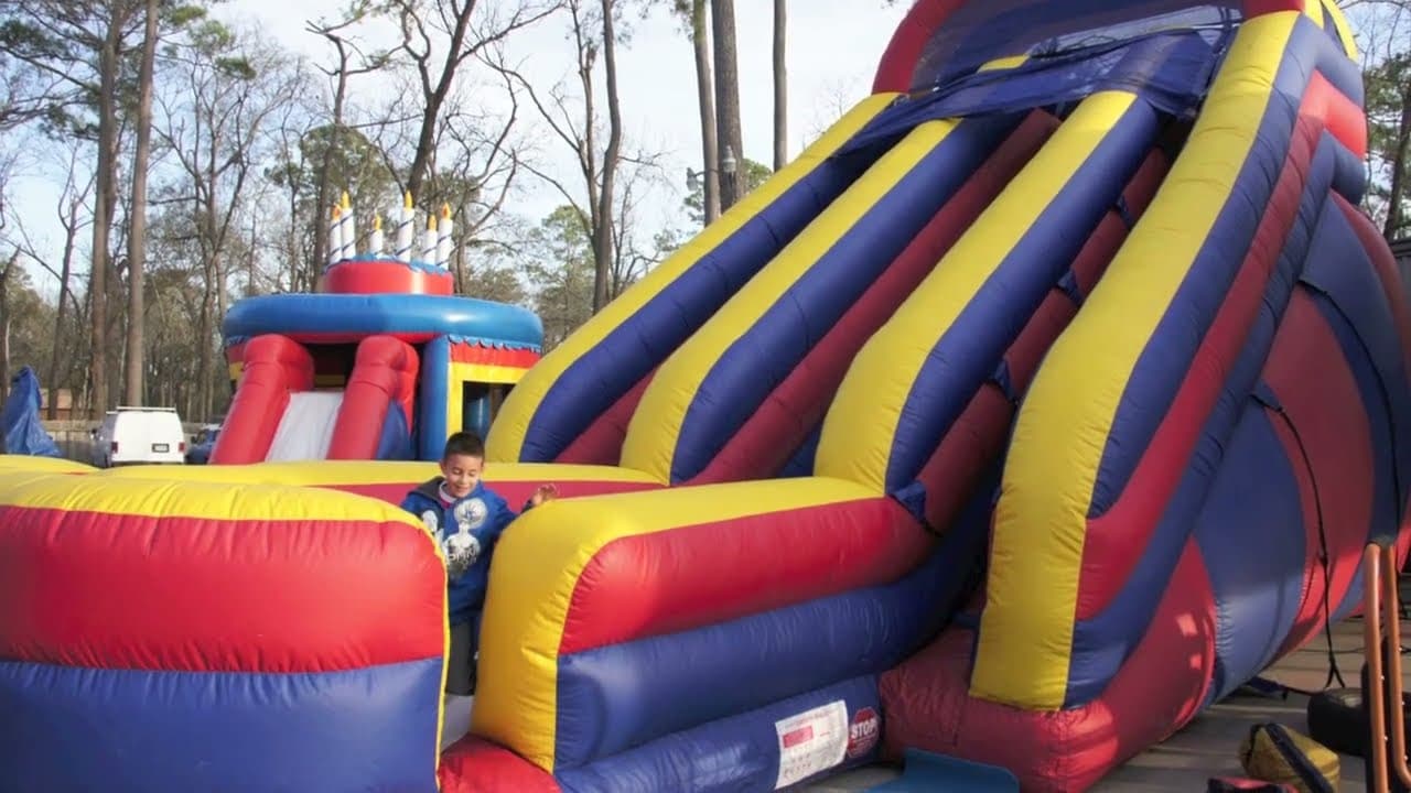 25ft Double Lane Accelerator Slide - Video