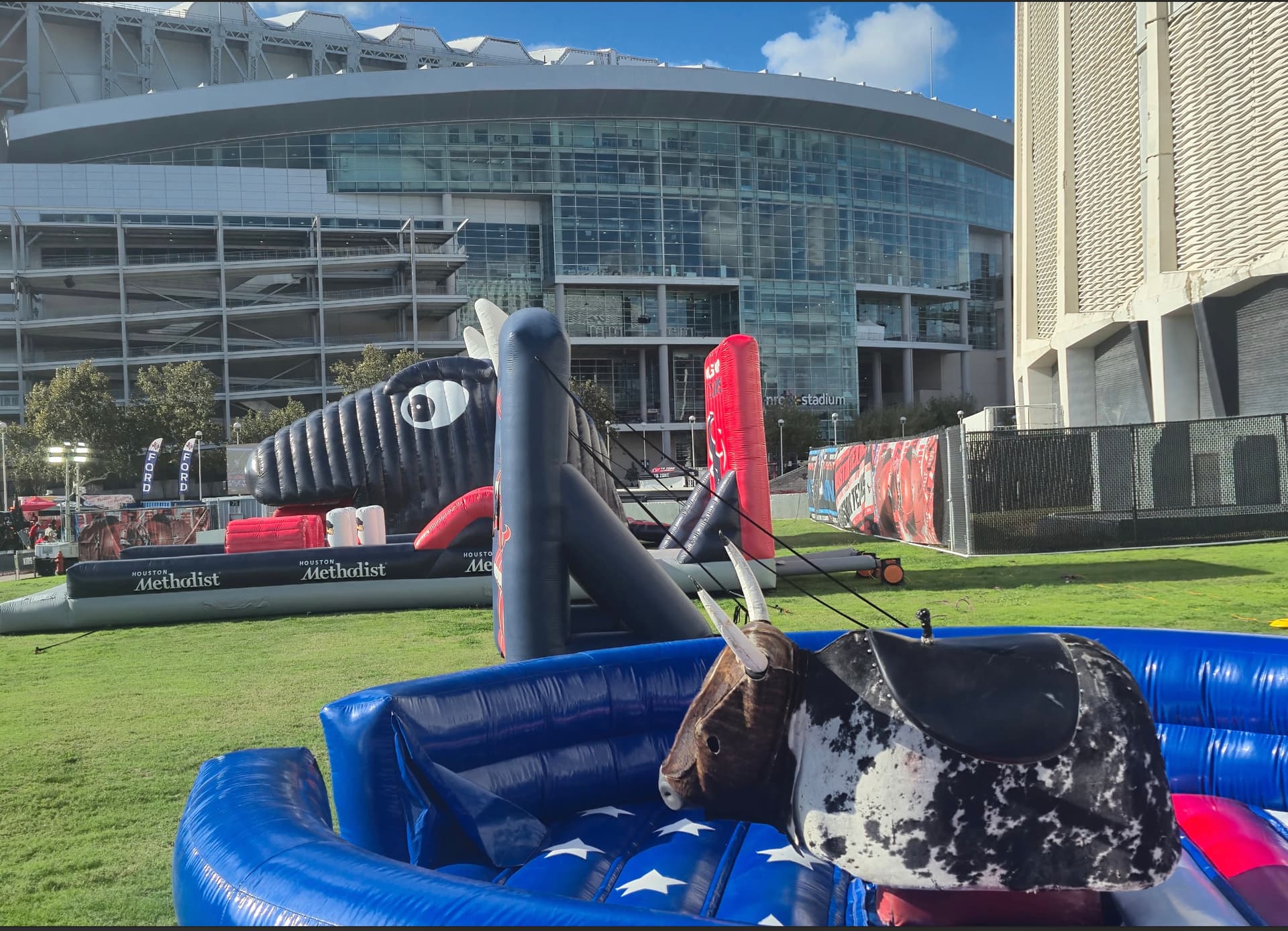 Ideas Definitivas para tu Fiesta de Football: Super Bowl y Días de Juego en Houston, Dallas y Austin