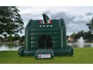 Renta de brincolín castillo temático militar verde ideal para fiestas en Austin, perfecto para niños de 3 a 8 años.
