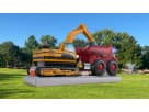 Perfect for Dallas parties, this construction-themed obstacle course rental accommodates 4 kids with protective sun shades
