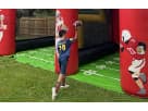 Renta de inflable interactivo Football Challenge en Austin — ideal para fiestas de deportes con objetivo de campo en patio.