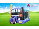 Renta de brincolín deportivo 14x14 en Austin con gráficos de basquetbol y fútbol americano, ideal para fiestas en Kyle.