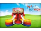 Tobogán acuático Strawberry Shortcake de 16ft con dual slides ideal para fiestas en Dallas — renta wet/dry perfecta para Plano.