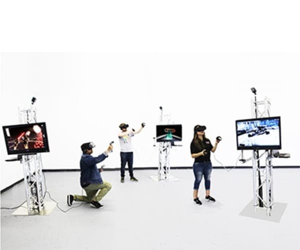Paquete de Realidad Virtual con 3 Cascos VR