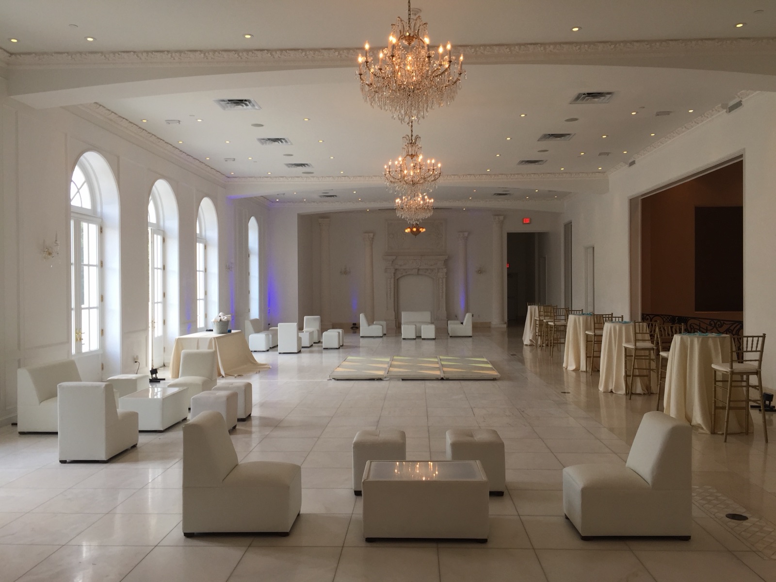 Lounge Furniture - Austin & San Antonio, TX - Sky High Party Rentals